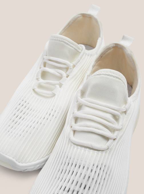 vrouwen Alcott wh2 wit scarpe in tessuto leggero traforato schoenen PT24548